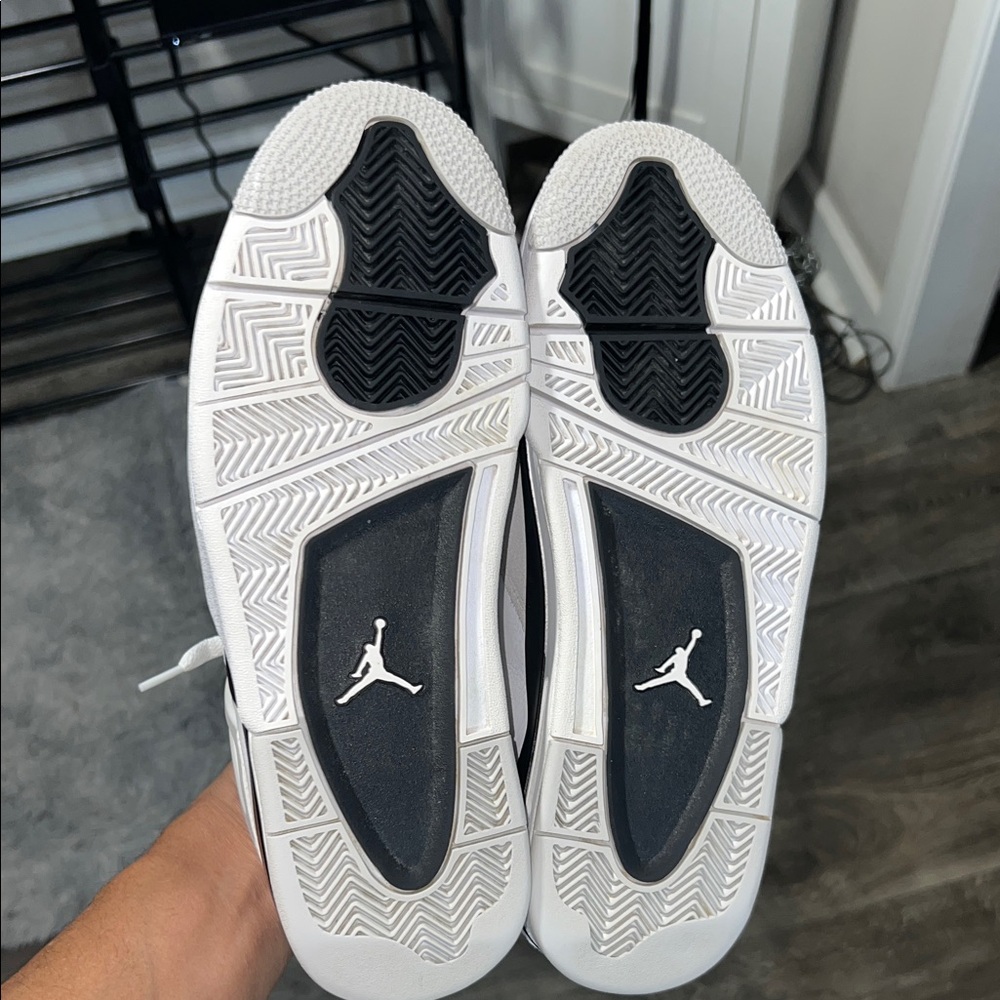 Jordan 4 “Military Black” White Black-Neutral Grey 
 Black and White Sneakers - Picture 8 of 8
